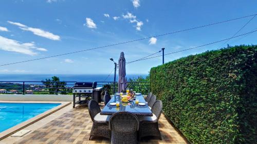 Canhas House | Villa Liana by LovelyStay