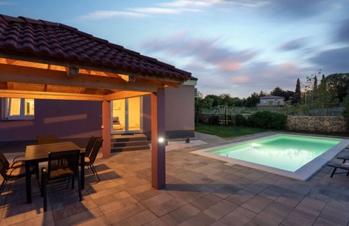 Rakalj House | Villa Lilly Comfortable holiday residence