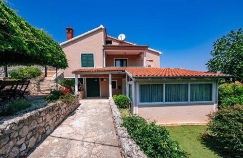 Knez Villa | Villa Lily Comfortable holiday residence