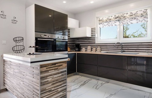 Galizana House | Villa Lily - Private Pool, Lovely Garden