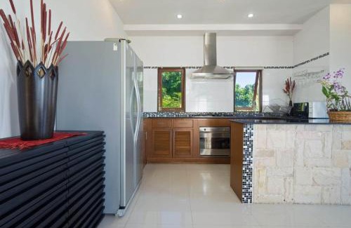 Na Thon Villa | Villa Liu