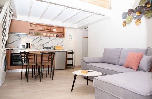 Nea Potidaia Apartment | Villa Llanaj Residence 1 by Luxlikehome