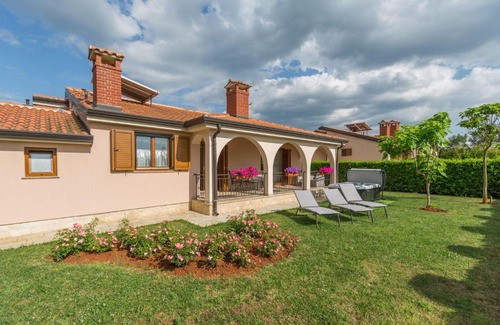 Gedici Villa | Villa Lori