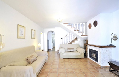 Cap de Regana Villa | Villa LOS MORENOS in Bahía Grande residential area for 6 people with 3 bedrooms and Private Pool - Free Wifi