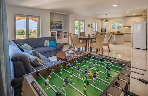 Valdebek Villa | Villa Lotus 13G by Istrabook