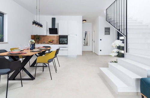 Radosi kod Zbandaja Cabin | Villa Lucia with jacuzzi and private pool near Porec