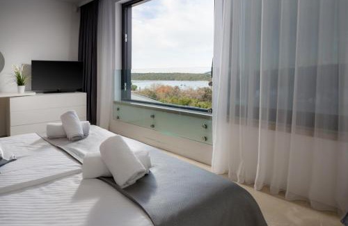 Banjole Villa | Villa Lucy Banjole for 12 people near Medulin with heated indoor pool & spa just 400 meters from the beach