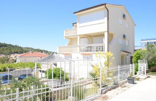 Razanj Apartment | Villa Luger 1. Stock