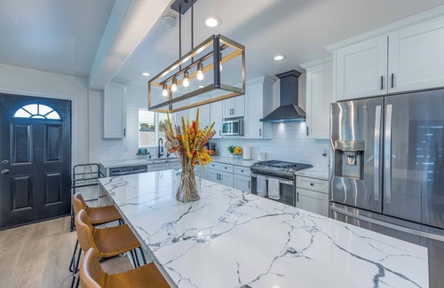 Southwest Anaheim Villa | Villa Lux near Disneyland and Socal Gems
