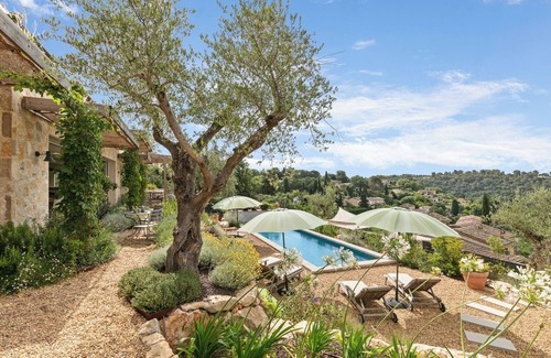 Opio House | Villa Luxury and Relaxation: Swimming Pool, Sauna and Gym