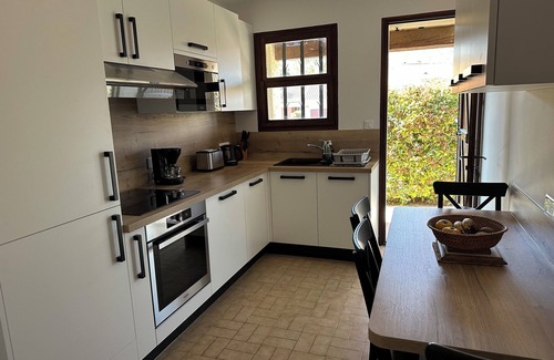 La Londe-les-Maures Villa | Villa Lydie 3 kms from the sea