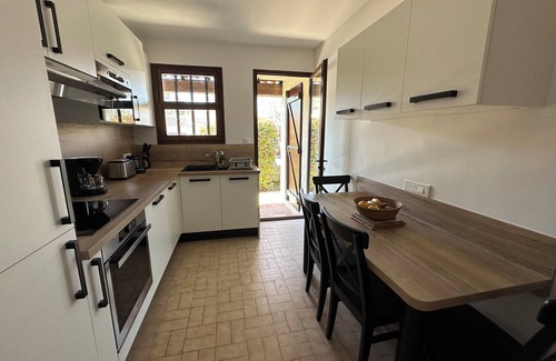 La Londe-les-Maures Villa | Villa Lydie 3 kms from the sea