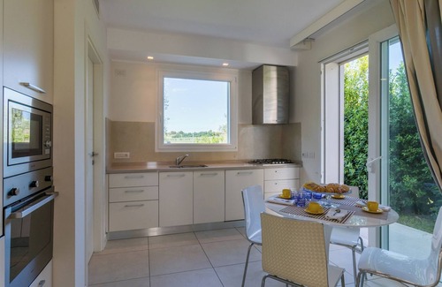 Misano Adriatico Villa | Villa Mandara 8+2, Emma Villas