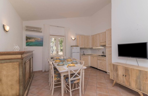 Capo d'Orso Villa | Villa 'Mannu' with Private Terrace and Air Conditioning