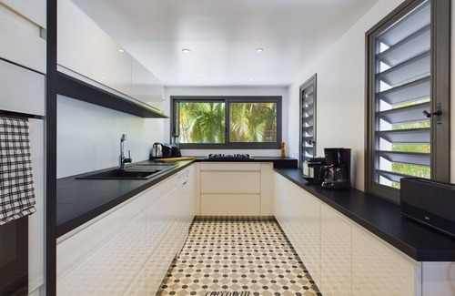 Devet Villa | Villa ManonJul Estate (5 bedrooms)