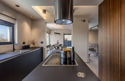 Mali Maj Villa | Villa Mare Exclusive with infinity pool and fitness studio near the beach.