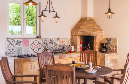 Skatari Villa | Villa Maredi with outdoor summer kitchen