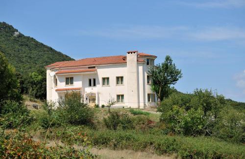 Kalambaka Villa | Villa Maria υπέροχη βίλα στα Μετέωρα