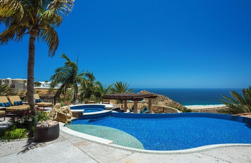 Pedregal House | Villa Maria! "Days begin with ocean breezes and end with candlelight and calm"