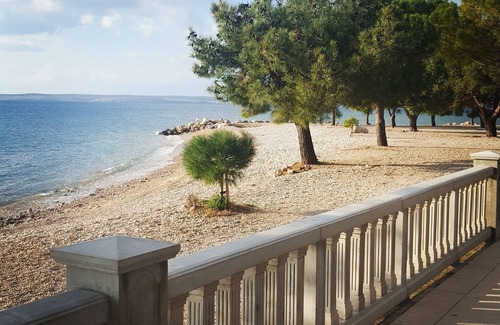 Dramalj Apartment | Villa Marija - Apartement with pool and stunning views of the sea, garden