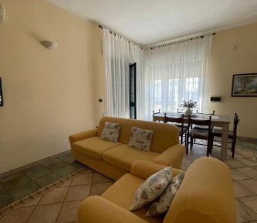 Posto Rosso House | Villa Marisa