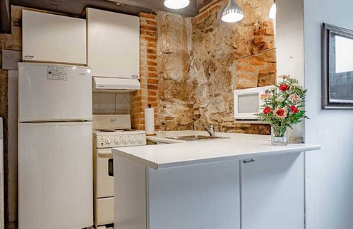 Antigua Guatemala Villa | Villa Marta Irene #4, El Solar Apartments, excellent location in Antigua