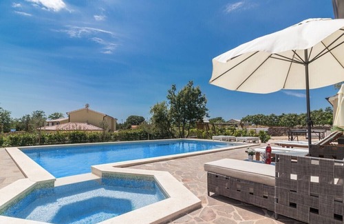 Muzini Villa | Villa Martha in Central Istria with private pool - wellness/table tennis for 12 persons