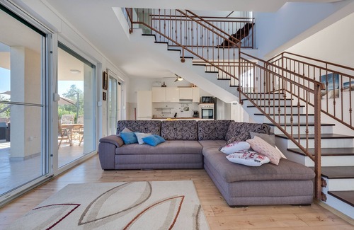 Ugljan House | VILLA MATHILDE Modern Family House near to the sea