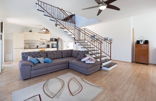 Ugljan House | VILLA MATHILDE Modern Family House near to the sea