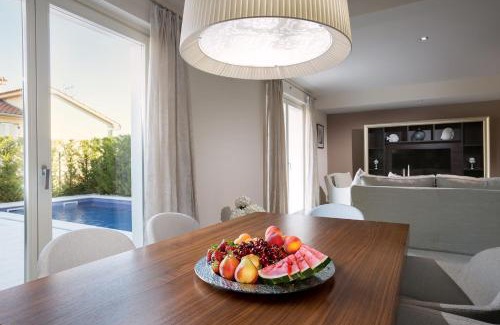 Vabriga Villa | Villa Medea by HMZ Villas