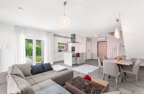 Mugeba House | Villa Meerblick,privat Pool-elektrolyse Salzwasser mit Überlauf-rinne, 2-8 Pers