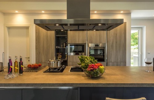 Selina Villa | Villa Meli