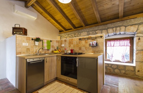 Brsec Villa | Villa MIlena-An oasis of peace and relaxation in small Istrian village