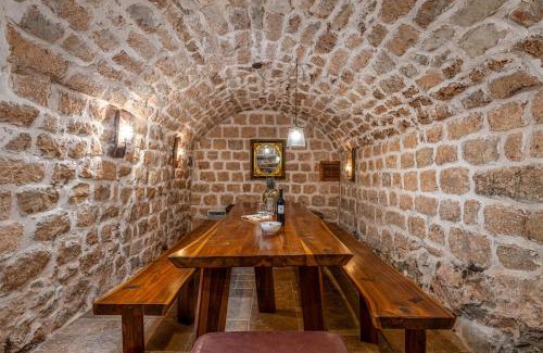 Dubrovnik Old Town Villa | Villa Mirabilis, stunning superior villa, Dubrovnik Old Town