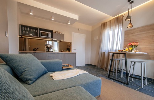 Sukosan Apartment | Villa Mirakul