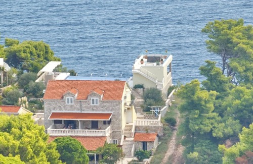 Kobas Apartment | Villa Mirosa-Superior triple Room with Balcony and Sea View (8)