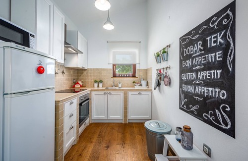 Marcana House | Villa mit Schwimmbad, Garten und Kinderspielplatz