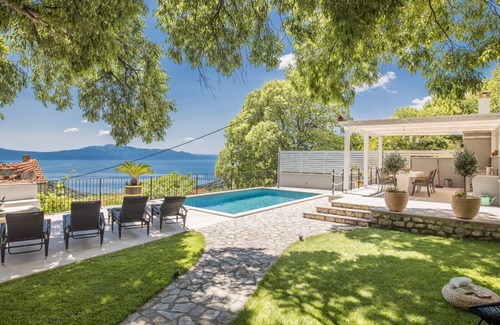 Gradac Villa | Villa mit spektakulärem Blick auf das Meer, mit großem Garten, Swimmingpool…