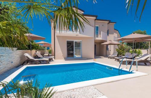 Pakostane Apartment | Villa ML