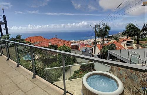 Santa Maria Maior Villa | Villa Moniz by LovelyStay