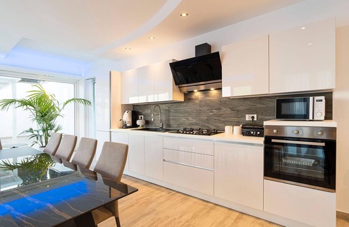 Cattolica Eraclea Villa | Villa Montallegro with pool - My Rental Homes