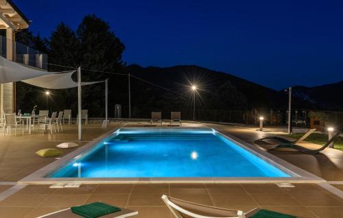 Acqualagna Villa | Villa Montefalcone 8 by Marche Holiday Villas