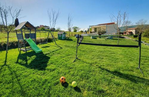 Brkac Villa | Villa Monvue Motovun with pool and stunning view