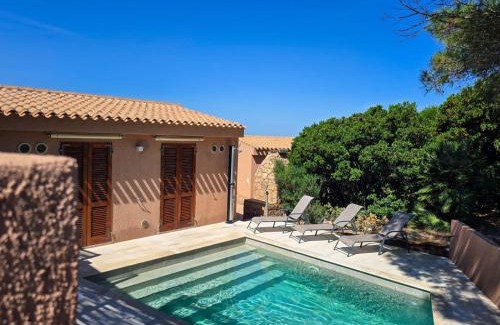 Costa Paradiso House | Villa Moravia with sea view