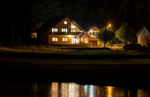 Otocac Villa | Villa Narnia - Three Bedroom Villa