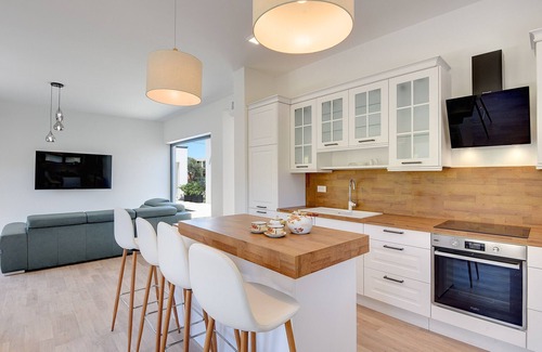 Vintijan Villa | Villa Nauta - beautiful ground floor villa for 4 people with playground & sauna Pula