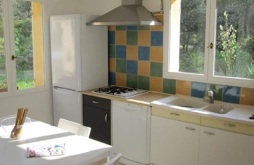 Lambesc Villa | Villa near Aix-en-Provence, private pool, 6 bedrooms, sleeps 12.