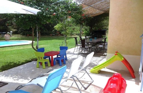 Lambesc Villa | Villa near Aix-en-Provence, private pool, 6 bedrooms, sleeps 12.