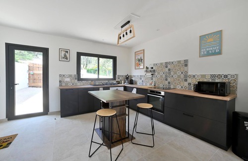 Calvisson House | Villa neuve proche Nîmes