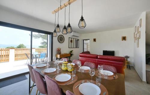 Calvisson House | Villa Neuve Proche Nîmes